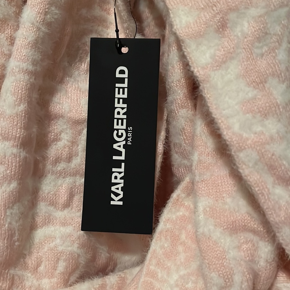 NWT Karl Lagerfeld pink scarf - Picture 2 of 7